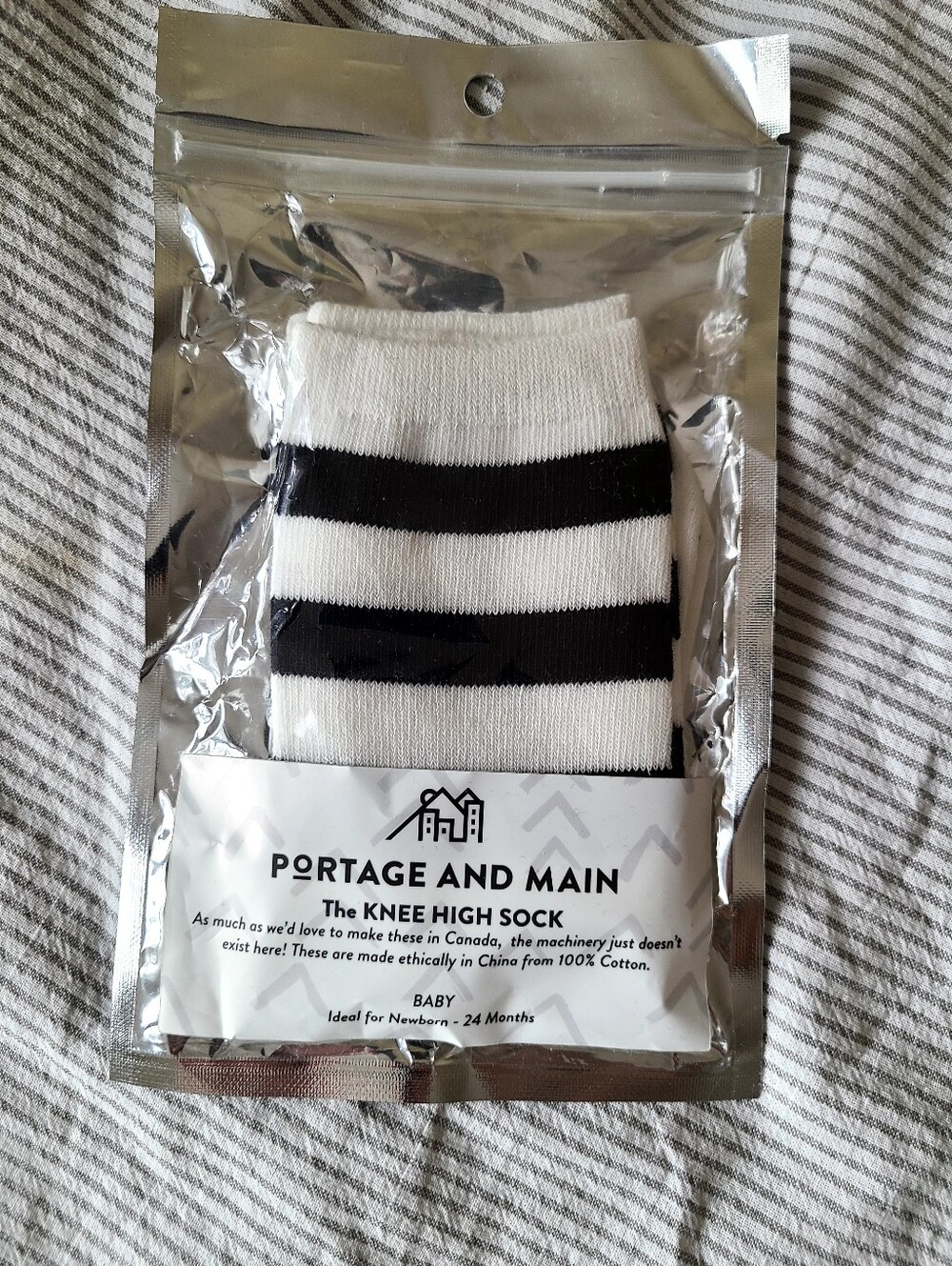 NEW baby knee Socks🖤🤍